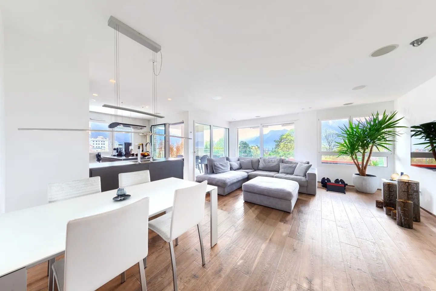 Luxuswohnung in Montreux, nur einen Steinwurf vom See entfernt - Foto 1 von 5