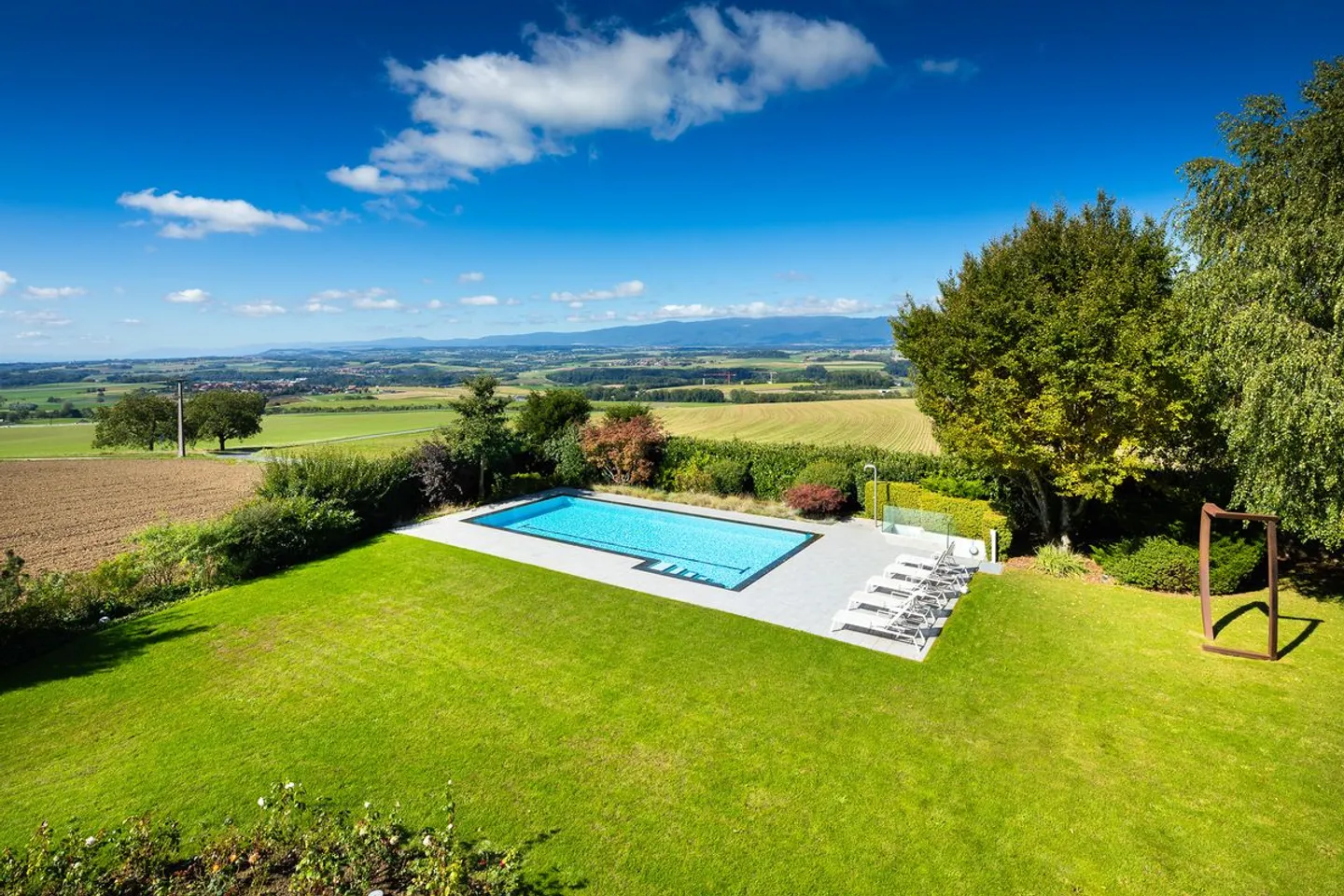 Sublime architect-designed villa at the gates of Lausanne - Photo 6 of 13