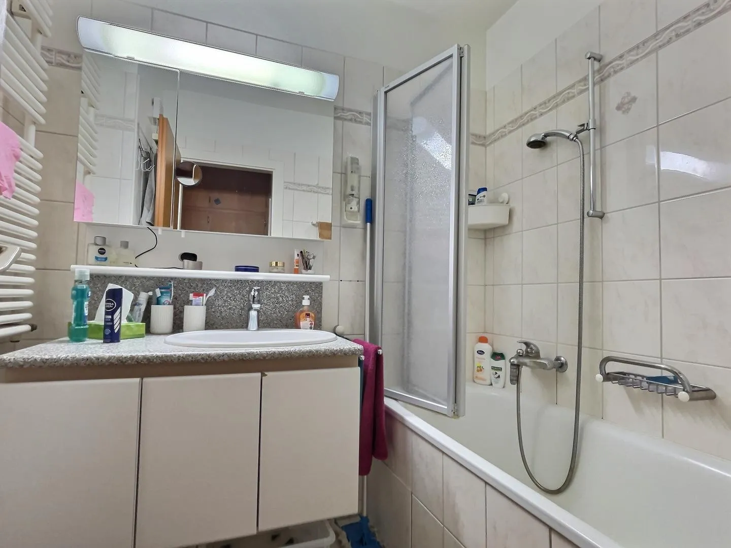 Beautiful 4.5-room penthouse apartment with south-facing balcony and garage box in Chippis (near Sierre) - Photo 8 of 13