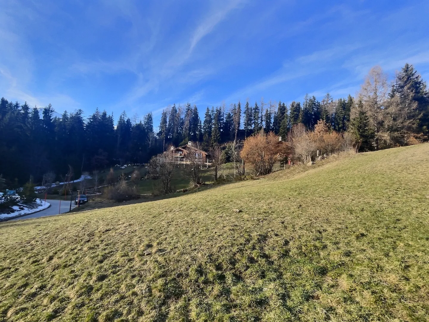 To be built in Crans - Green setting, mountain view - Photo 3 of 10
