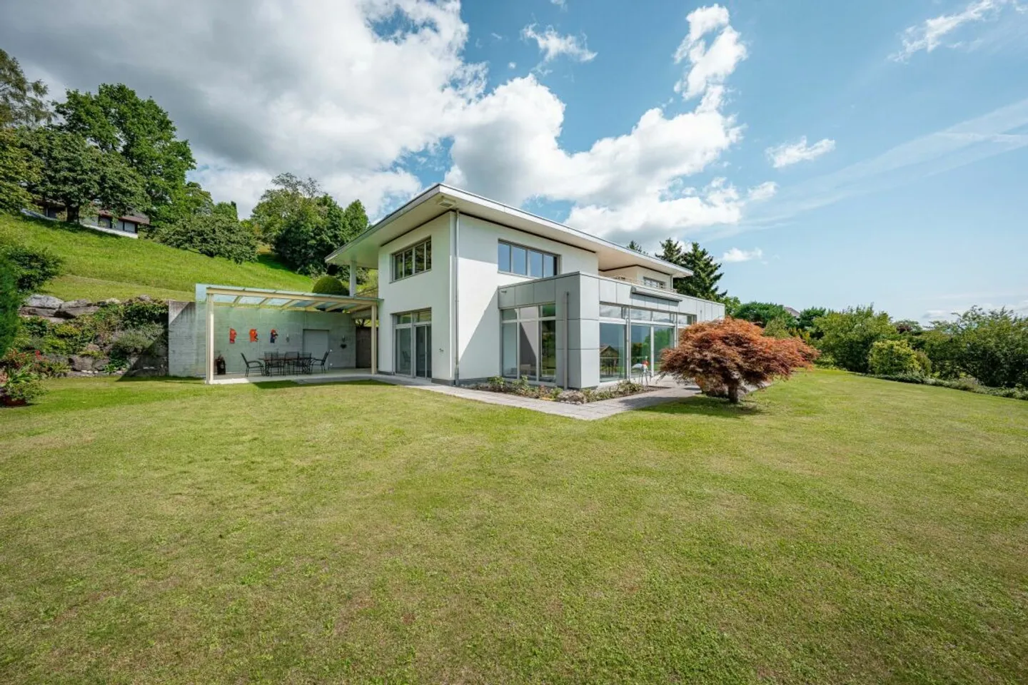 Detached House - Photo 3 of 13