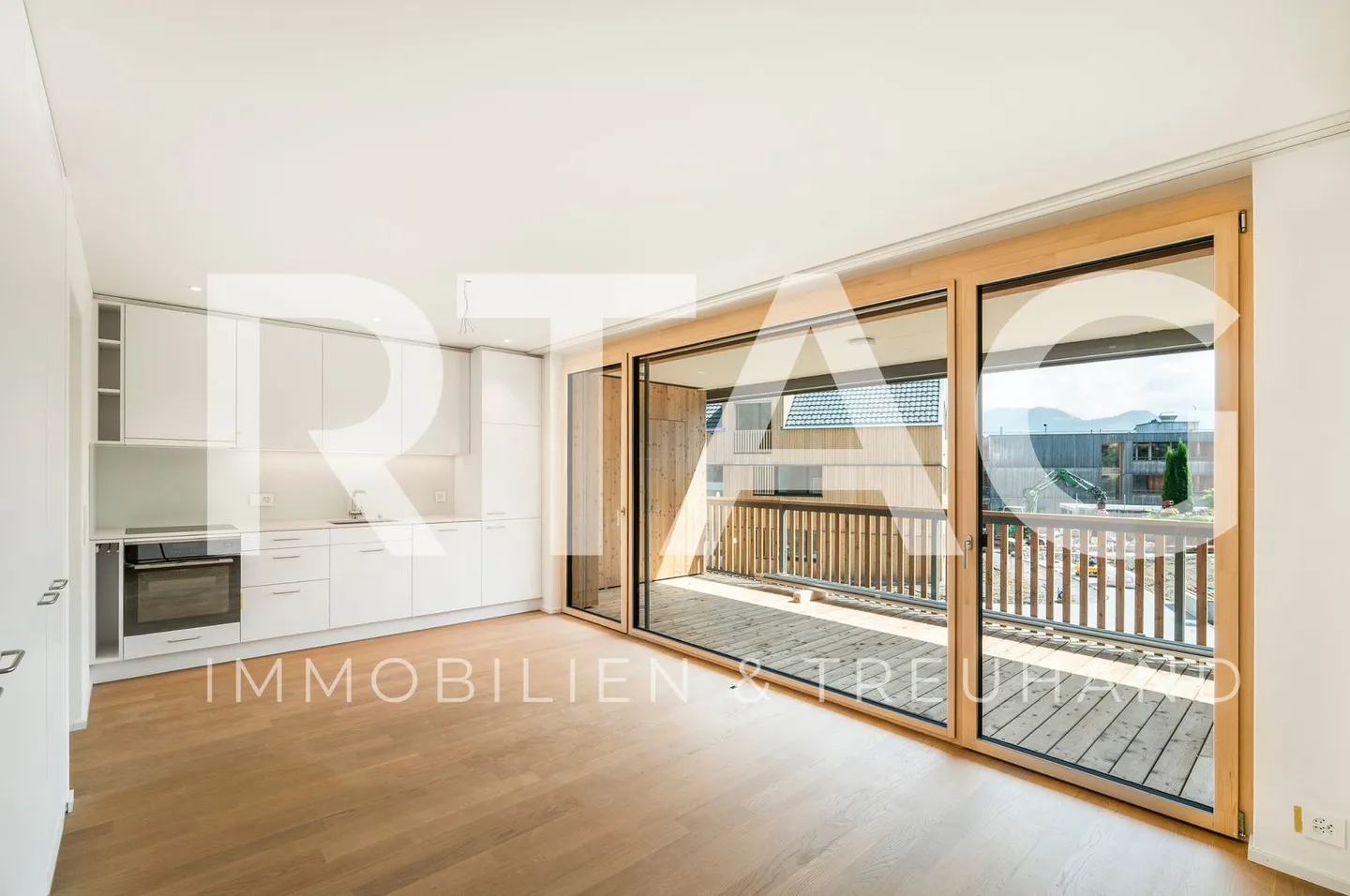 2.5-Room Apartment - Photo 1 of 10