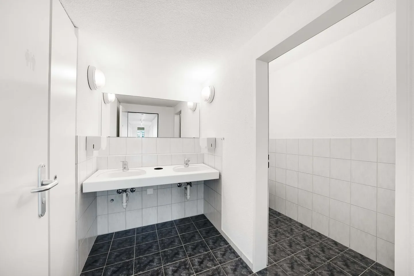Renovierter Gewerberaum - Foto 4 von 9