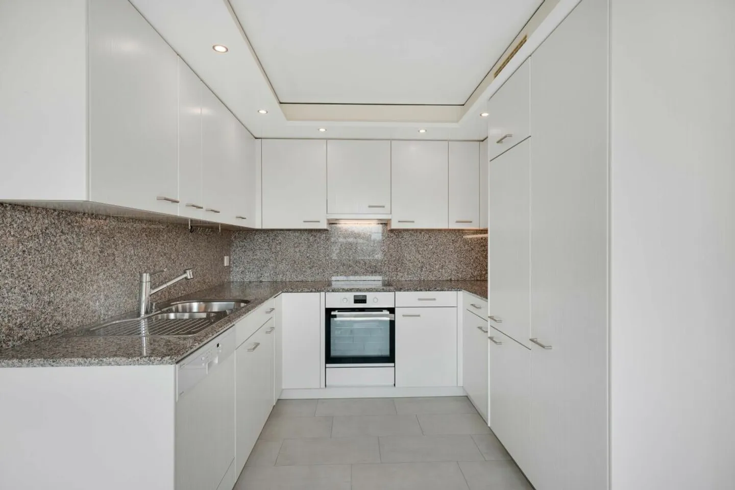 Appartamento 4.5 stanze - Foto 2 di 9
