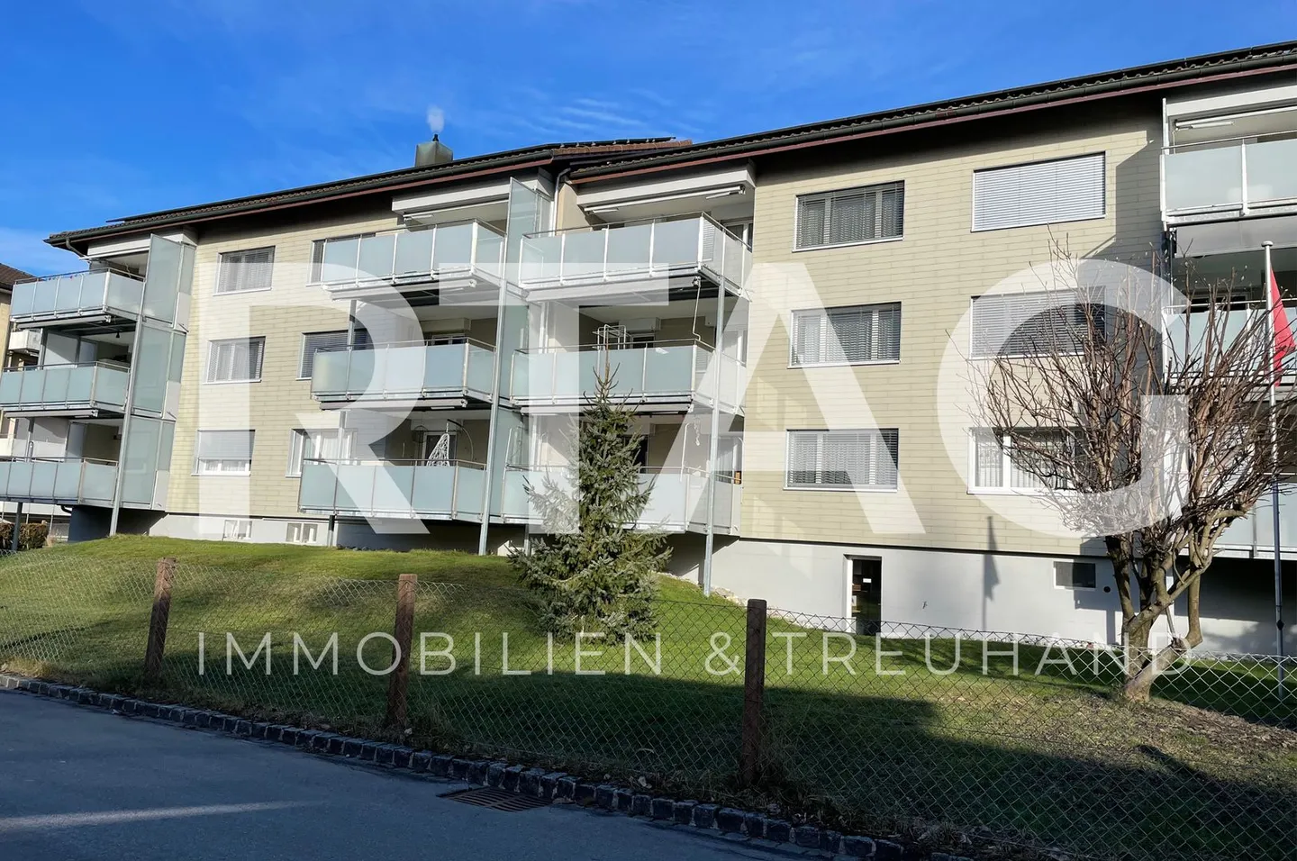 3.5-Zimmer-Wohnung - Foto 1 di 7