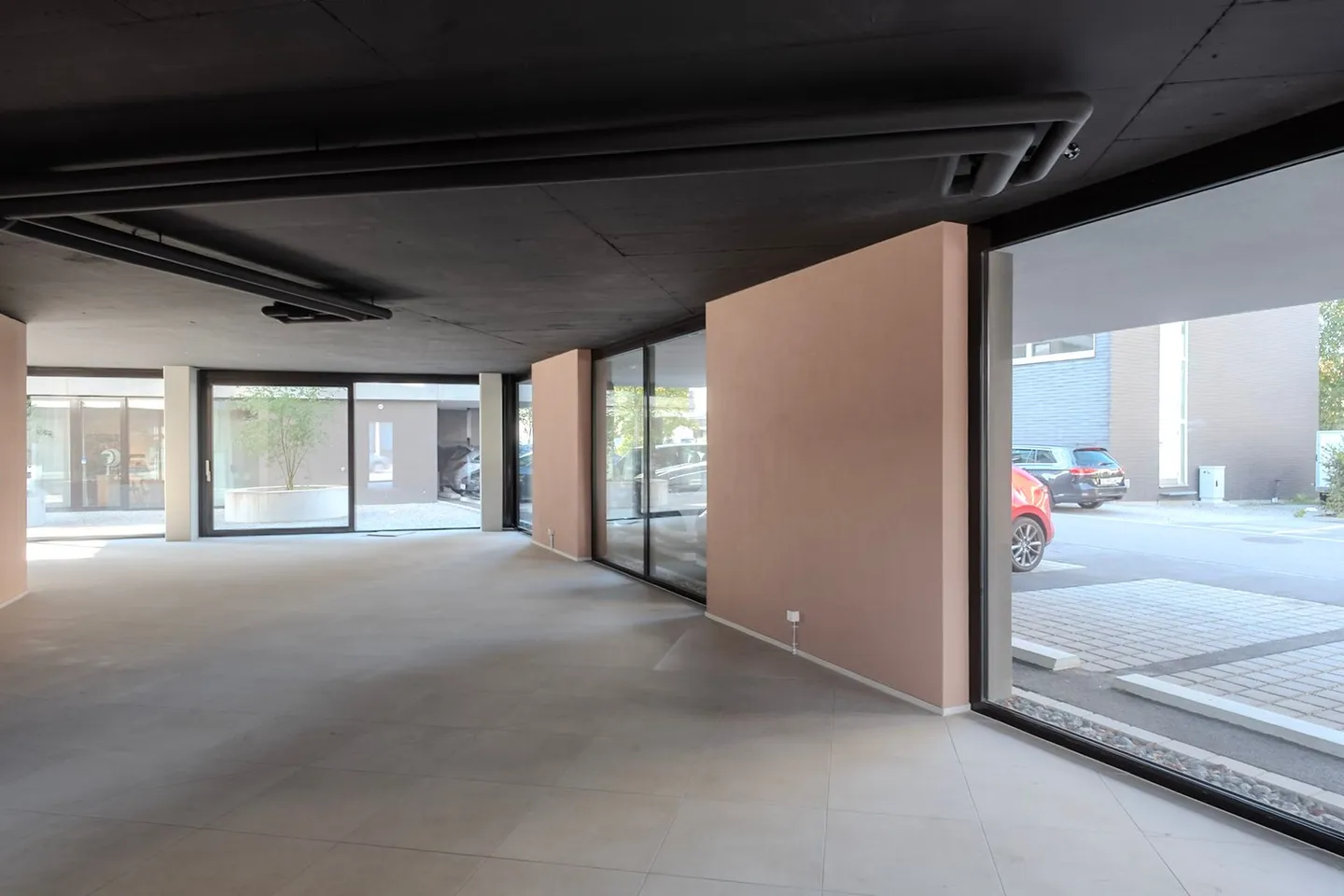 Commercial Space - Photo 5 of 7