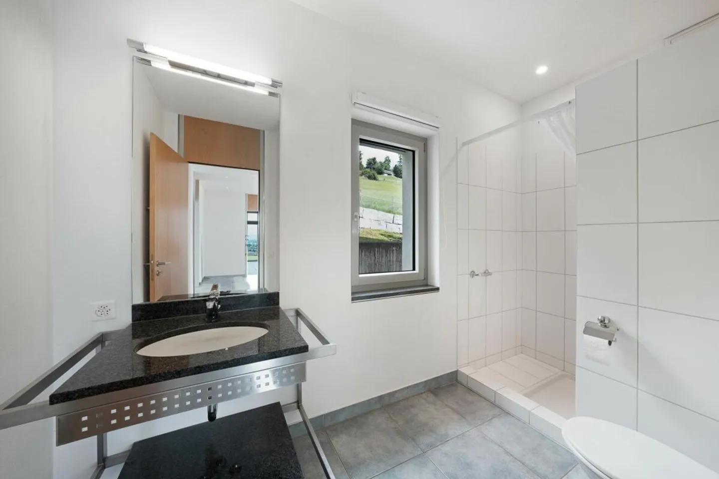 Detached House - Photo 11 of 13
