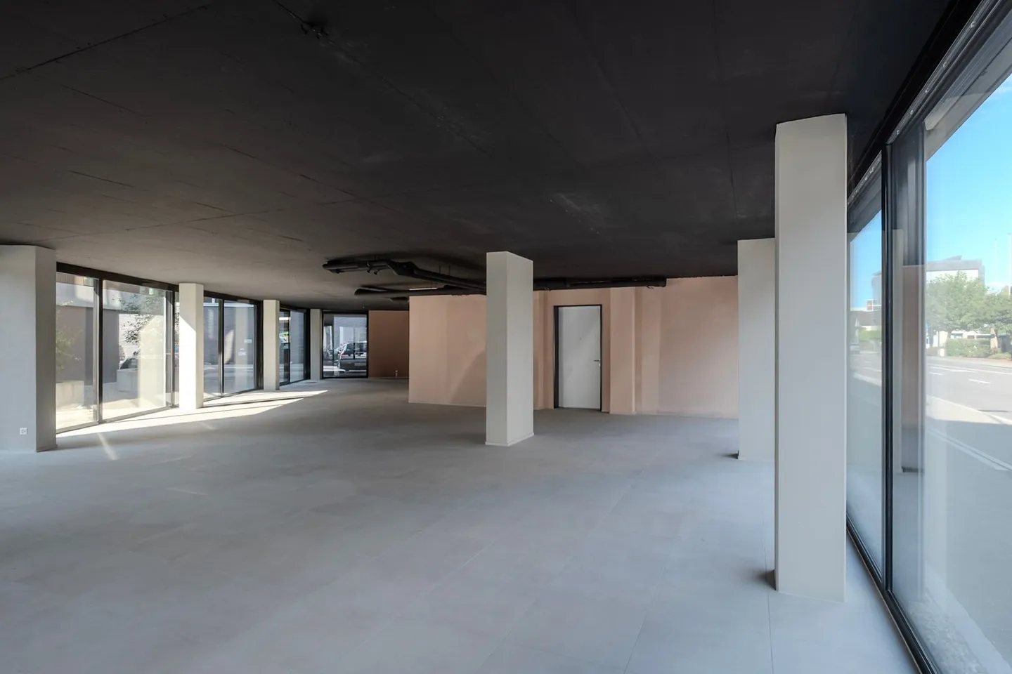 Commercial Space - Photo 4 of 7