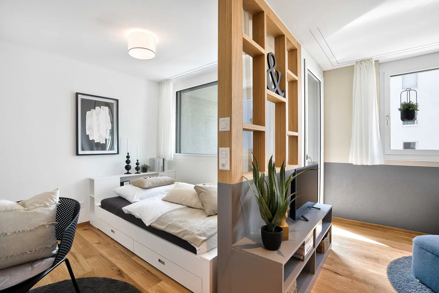 1.5-Room Apartment - Photo 2 of 12