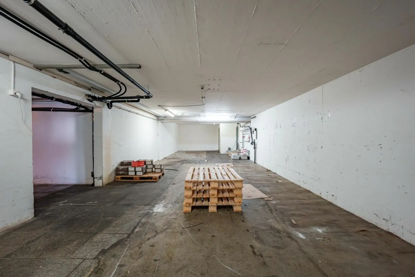 Immeuble d'habitation et de commerce - Photo 13 sur 13