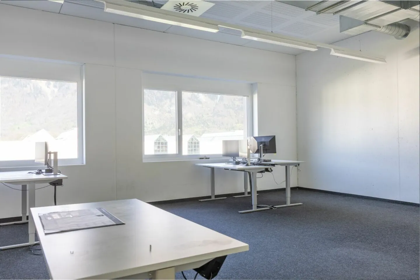 Commercial Property - Photo 2 of 6