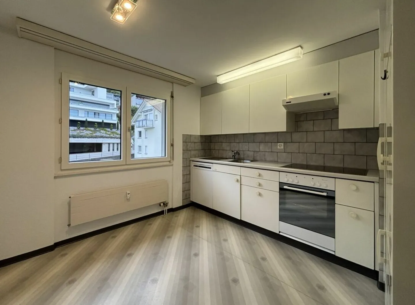 3.5-Room Apartment - Photo 1 of 10