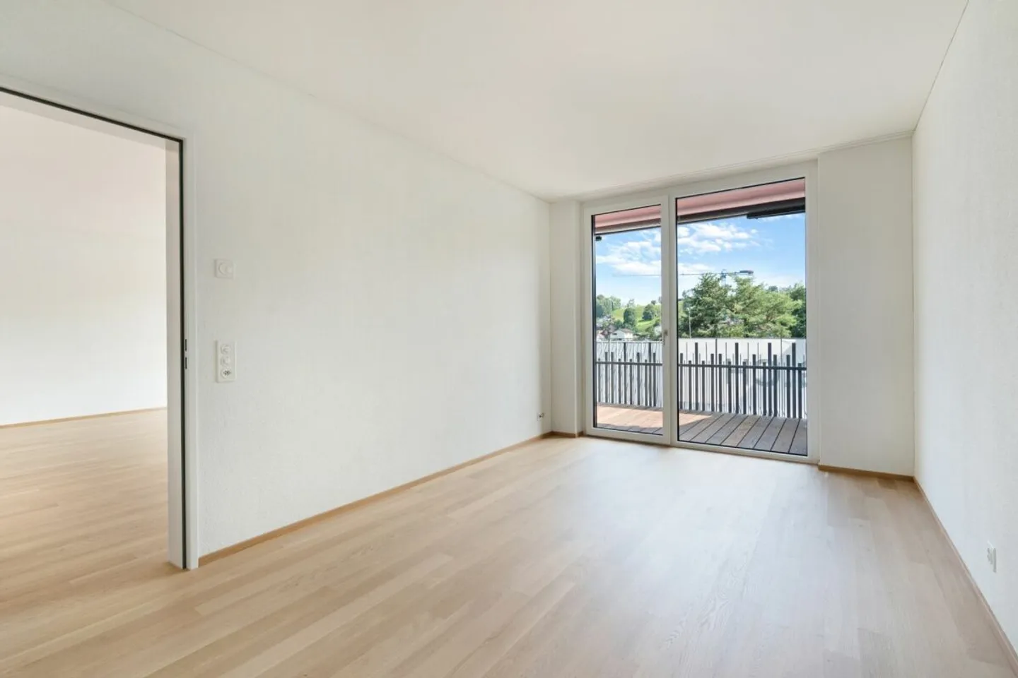 3.5 Room Apartment - Photo 4 of 9