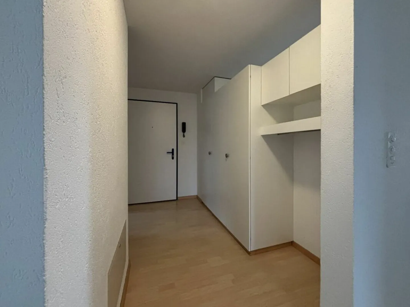 3.5-Room Apartment - Photo 8 of 10