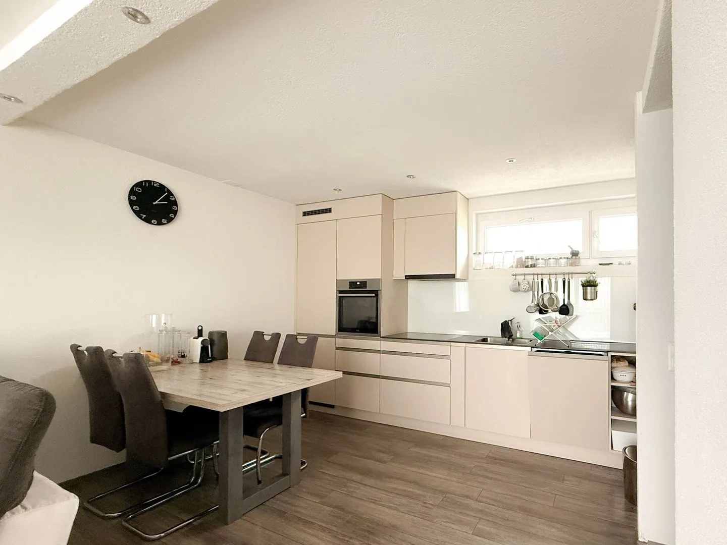 3.5-room penthouse apartment - Photo 3 of 13
