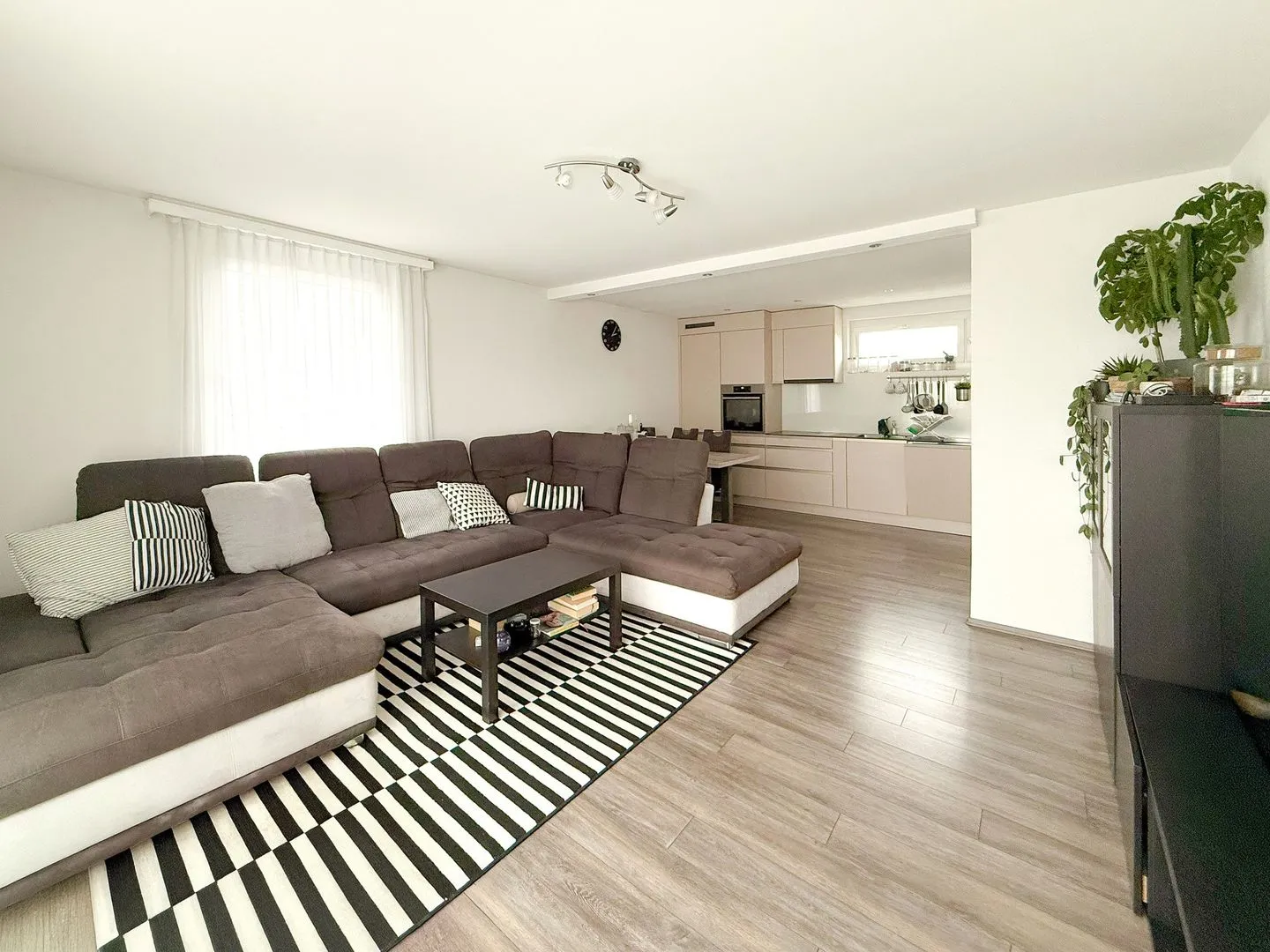 3.5-room penthouse apartment - Photo 4 of 13