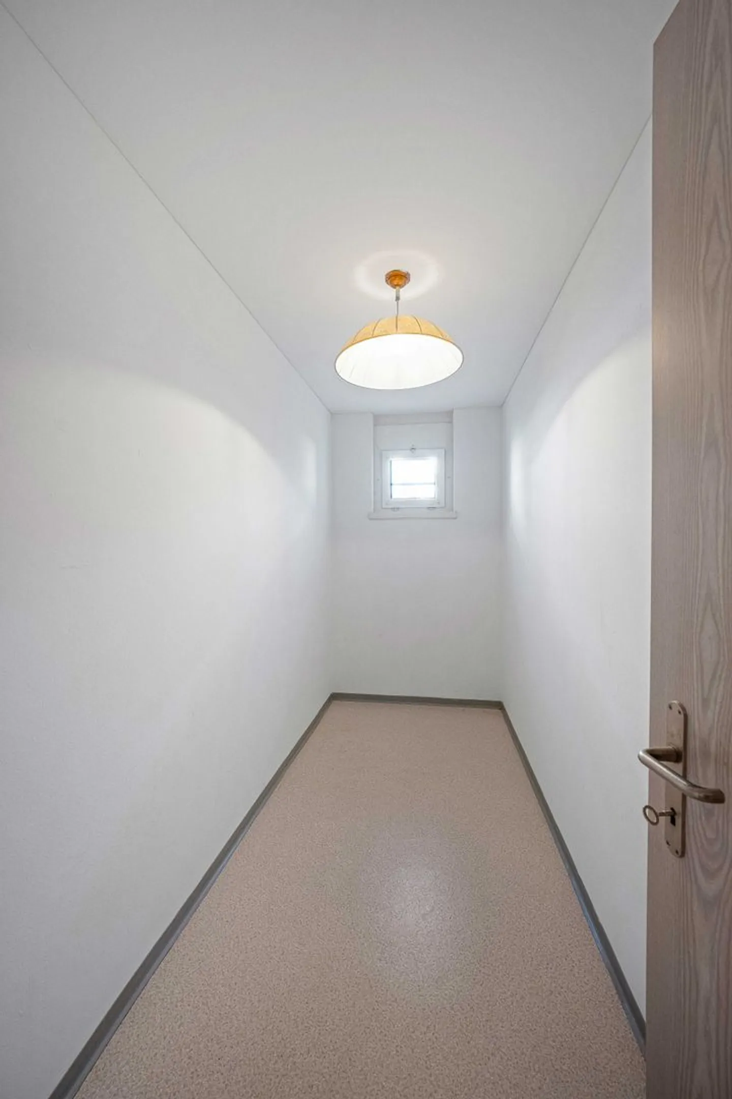 4.5-Room Apartment - Photo 10 of 12
