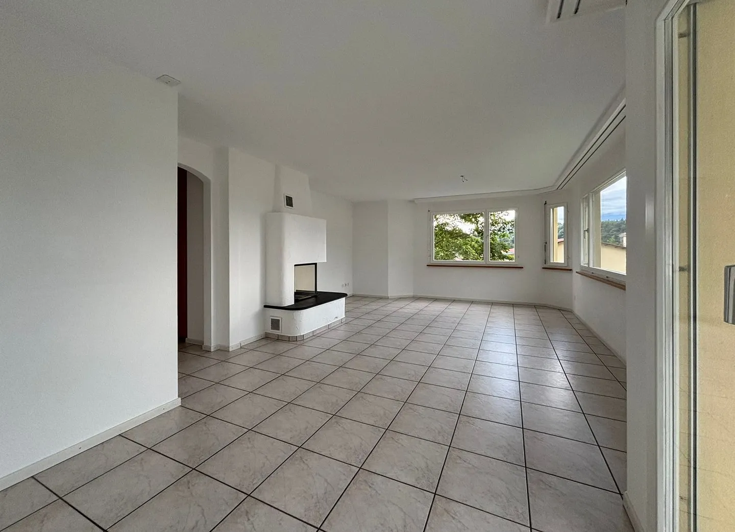 3.5-Room Apartment - Photo 4 of 11