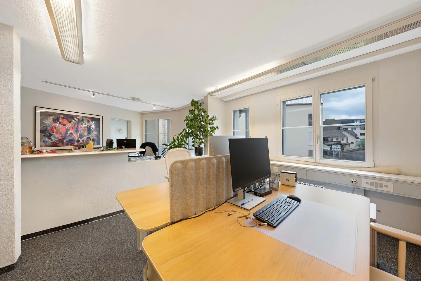 Office Space - Photo 3 of 8