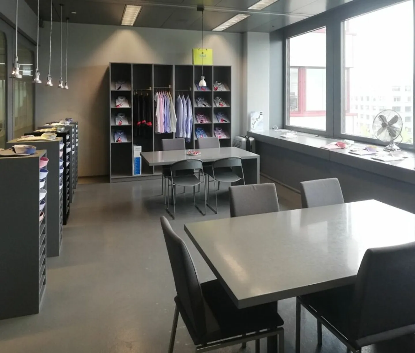 Showroom - Foto 3 di 5