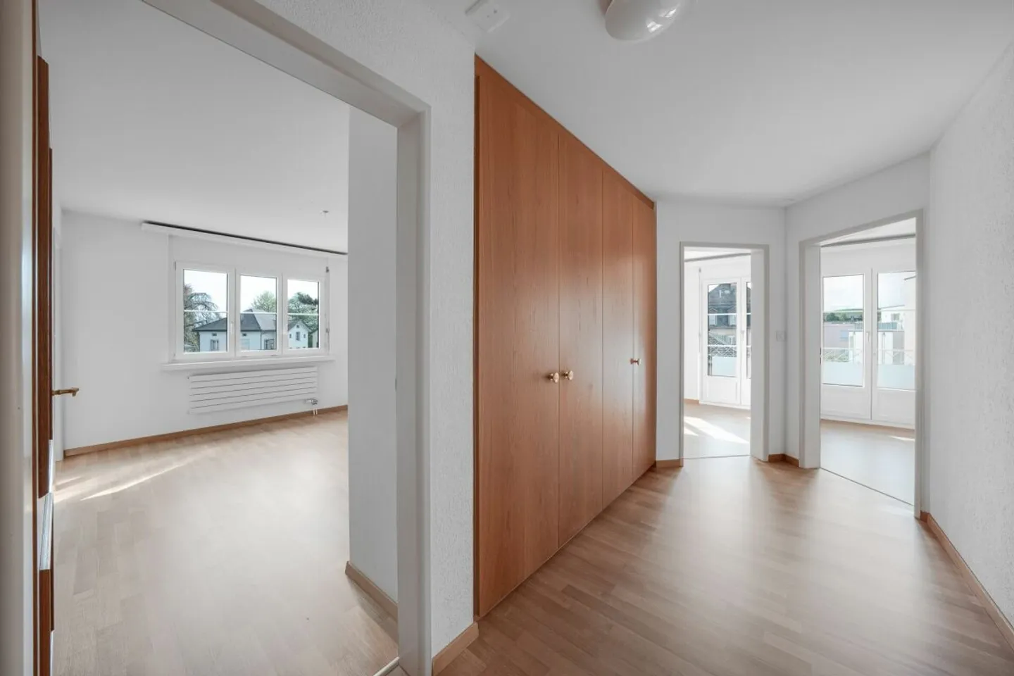 Appartement attrayant de 5,5 pièces, situé au centre - Photo 8 sur 12