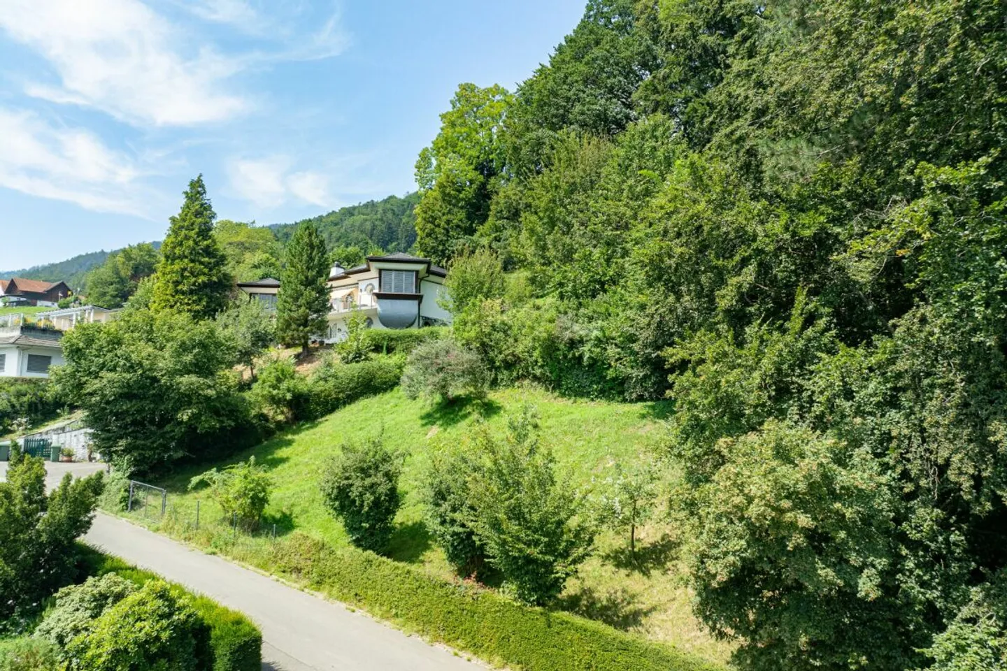 Baulandgrundstück mit attraktiver Aussicht - Foto 1 von 4