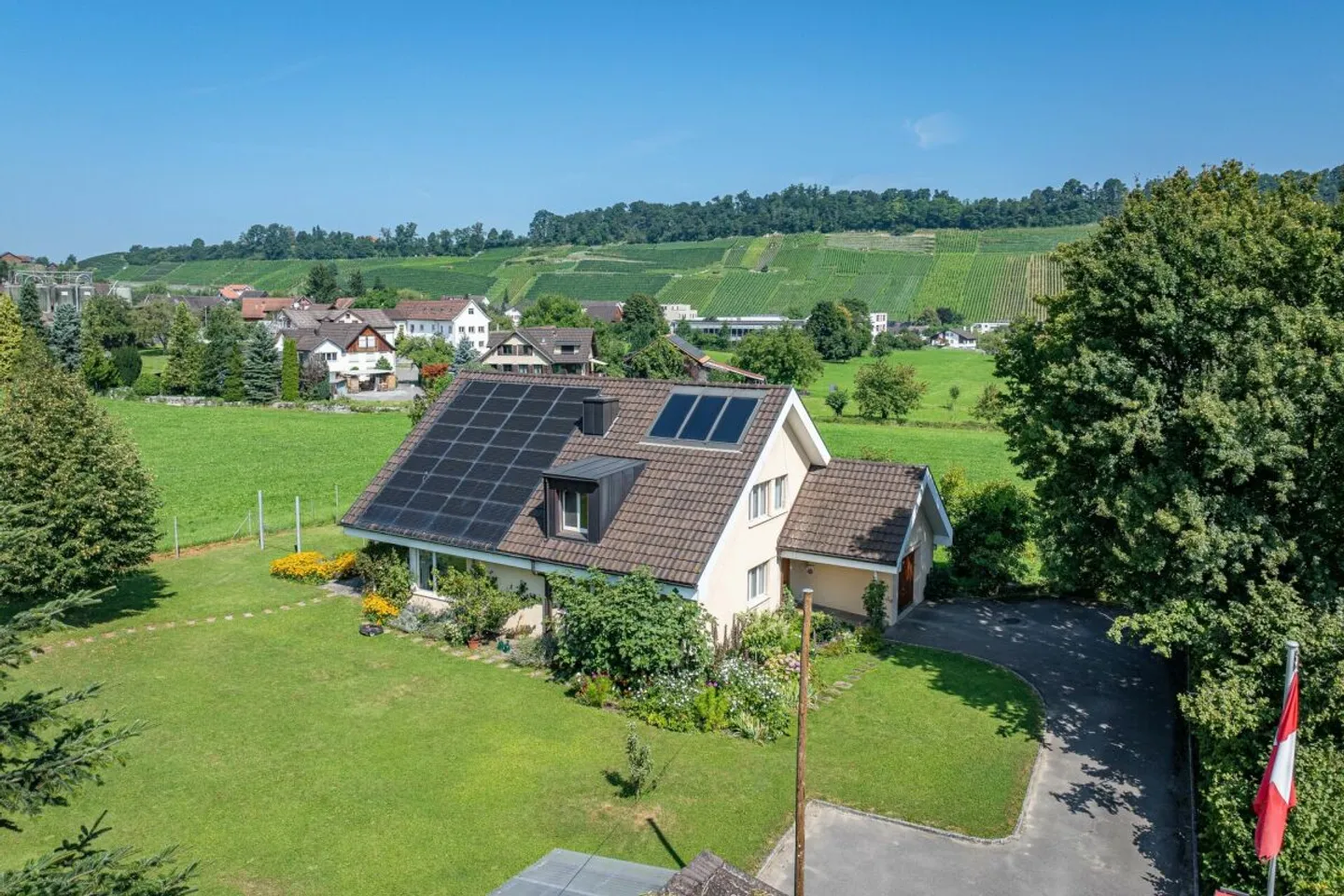 Maison individuelle - Photo 2 sur 13