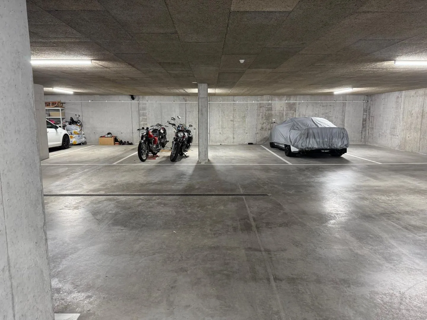 Underground Parking Space - Photo 2 of 6