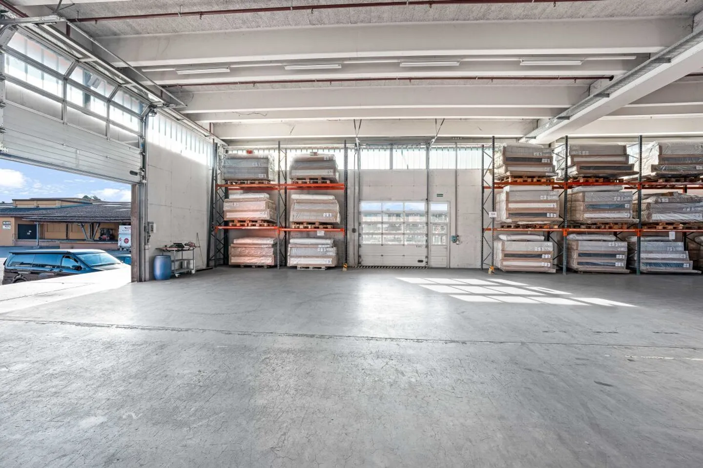 Espace de stockage - Photo 3 sur 9
