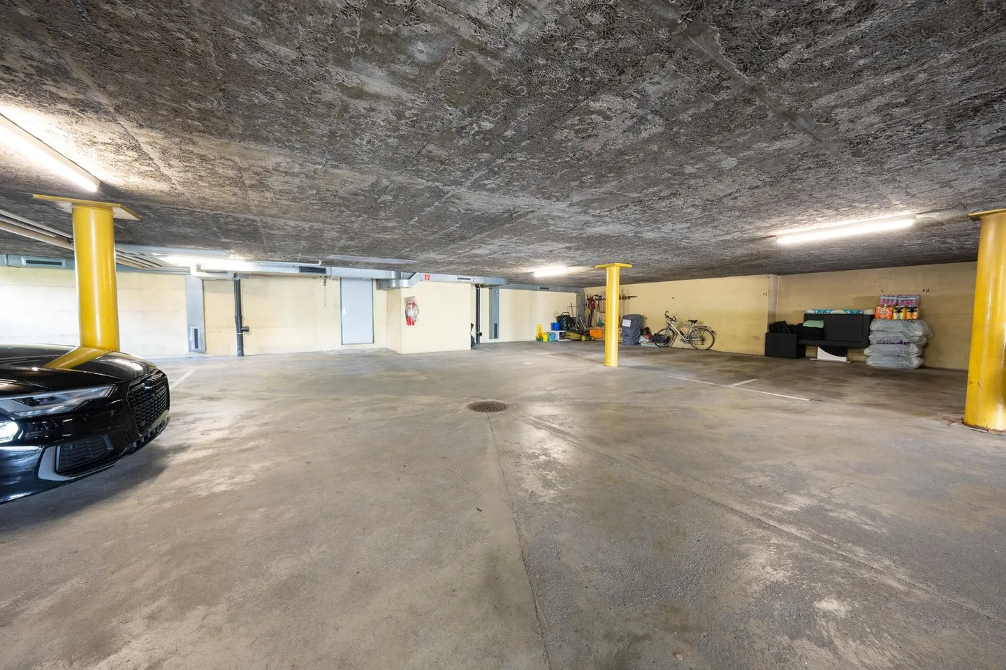 Tiefgaragenplätze - Photo 3 of 4