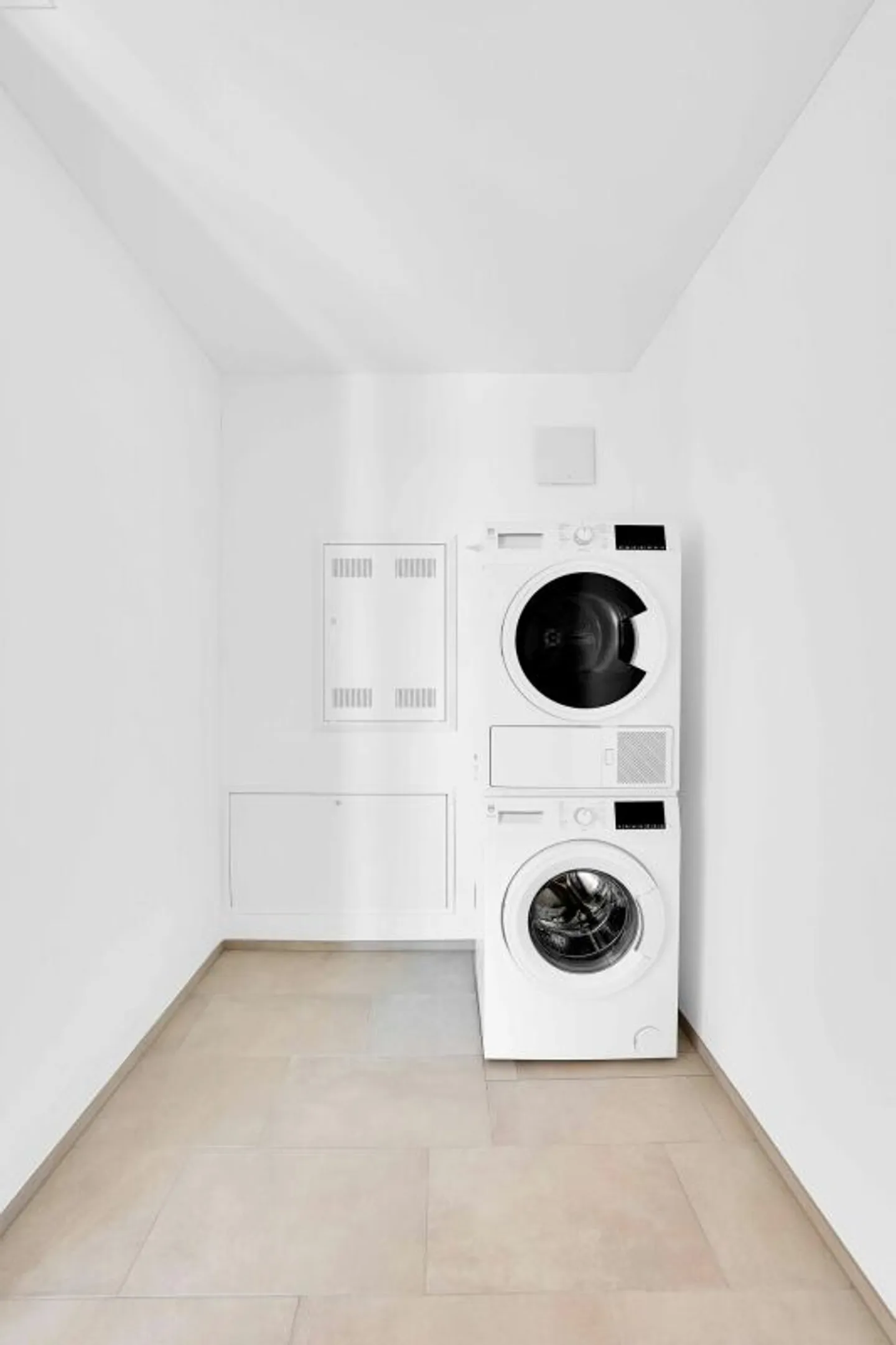 4.5 Room Penthouse Apartment - Photo 10 of 12