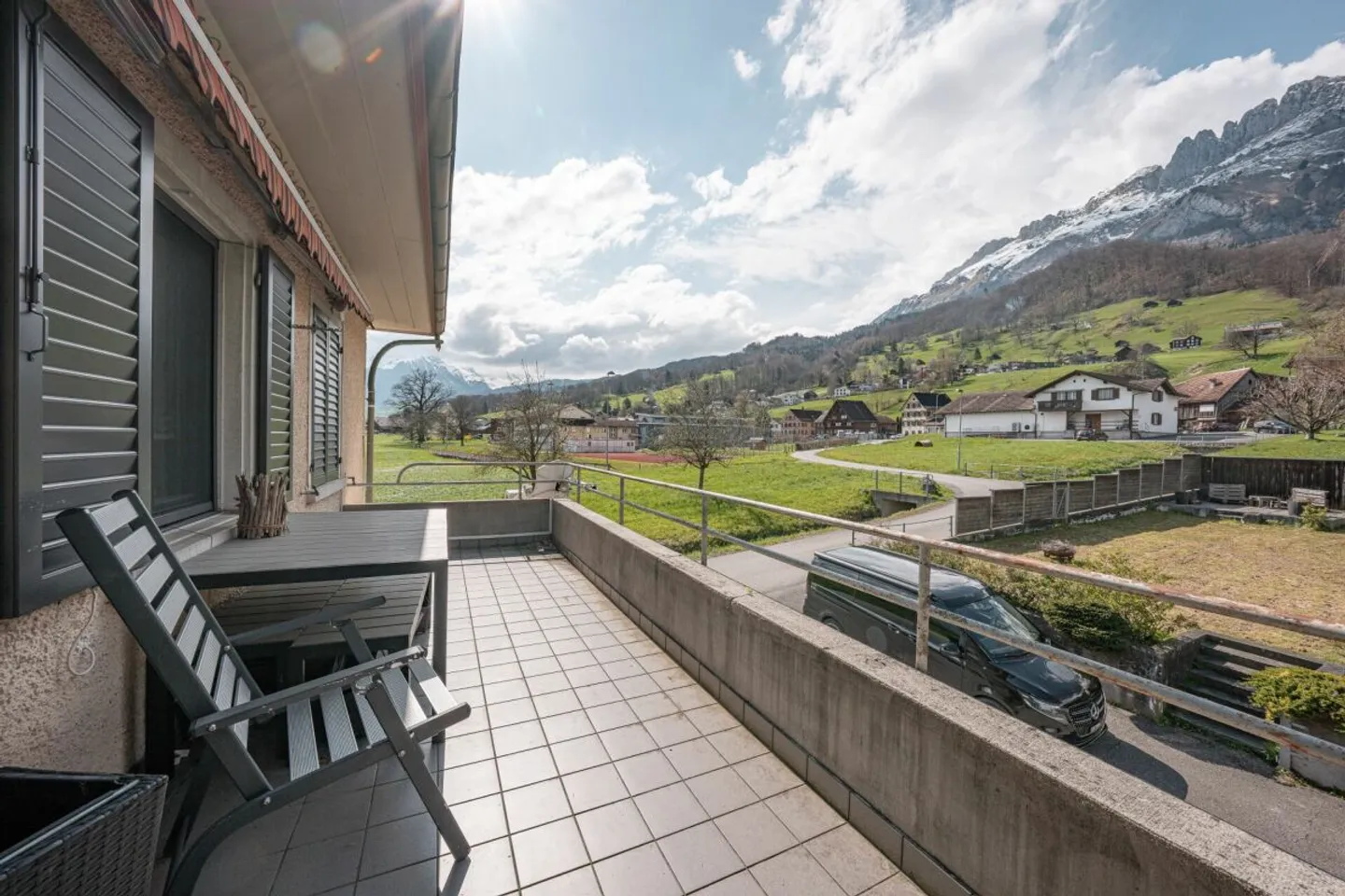 Wohn- und Geschäftshaus mit Nebenbauten - Foto 4 von 9