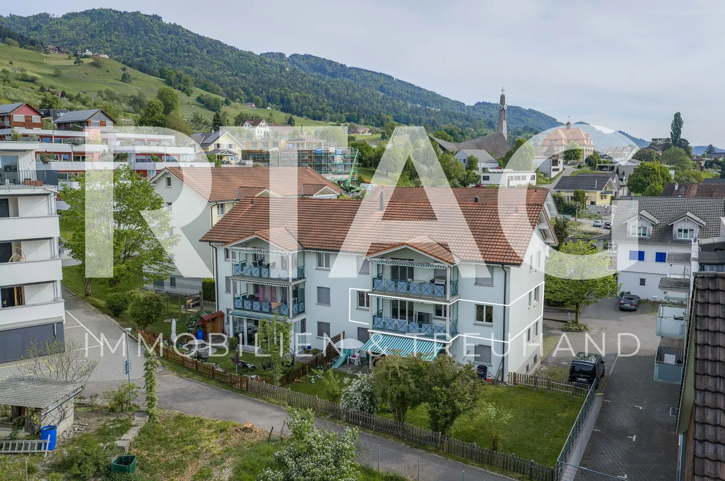 Appartamento 4.5 stanze - Foto 1 di 11