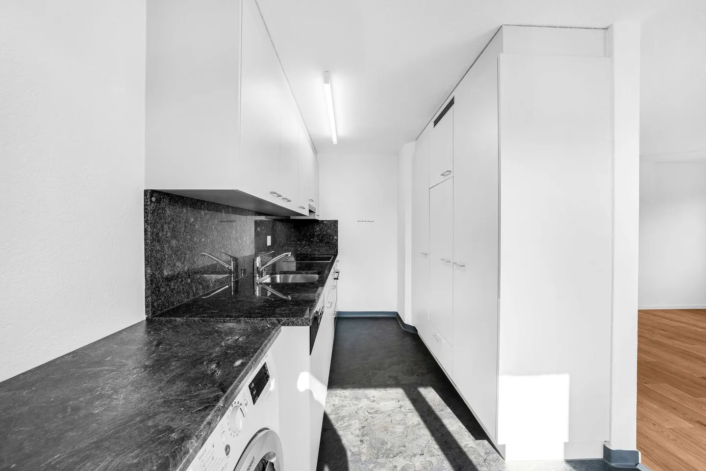 2.5-Room Apartment - Photo 5 of 7