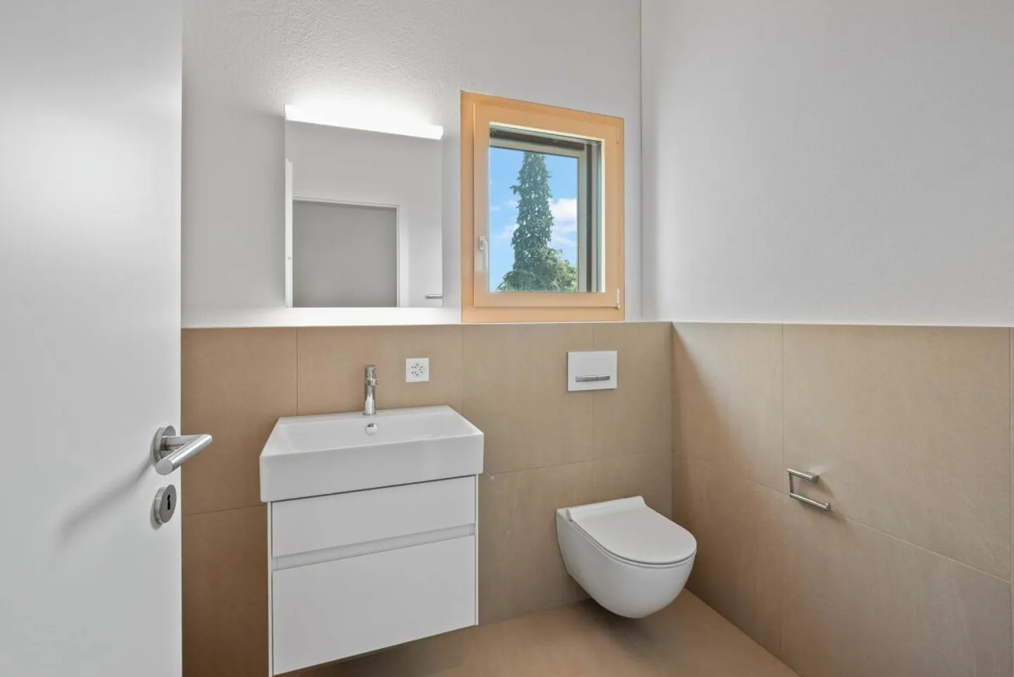 5.5-Room Penthouse Apartment - Photo 7 of 13