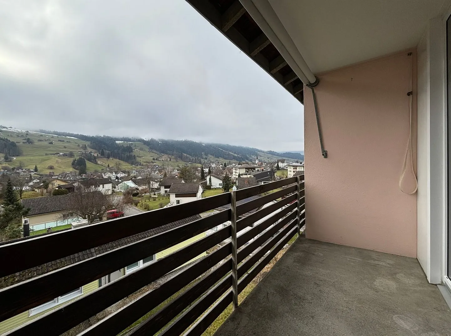 4-Room Apartment - Photo 8 of 10