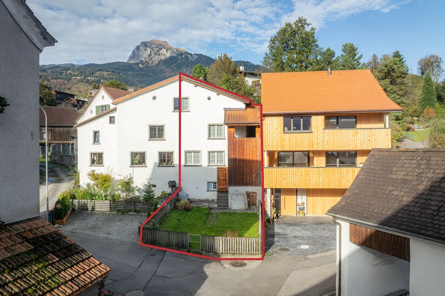 Maison mitoyenne - Photo 2 sur 13