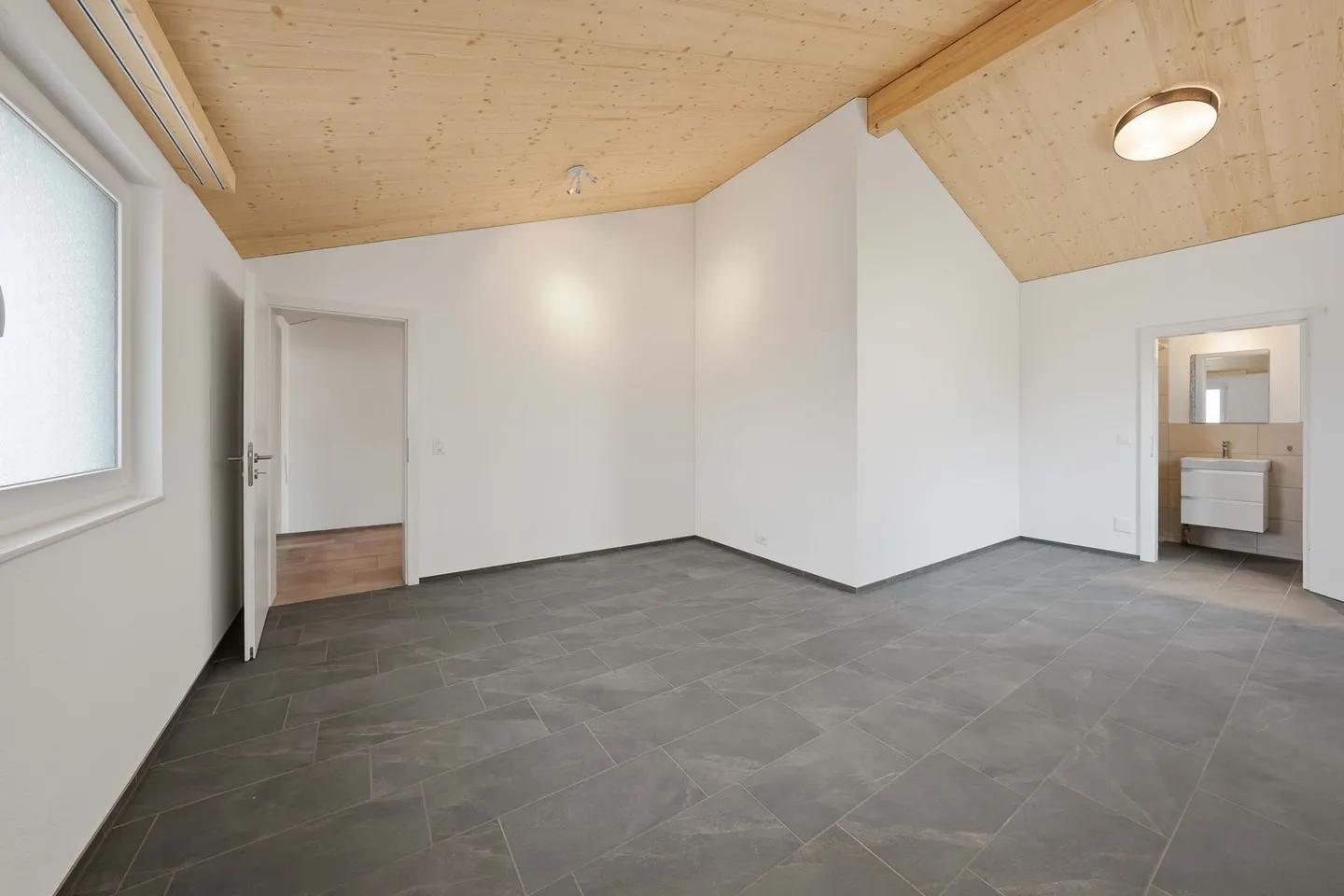 Maison bifamiliale - Photo 10 sur 13
