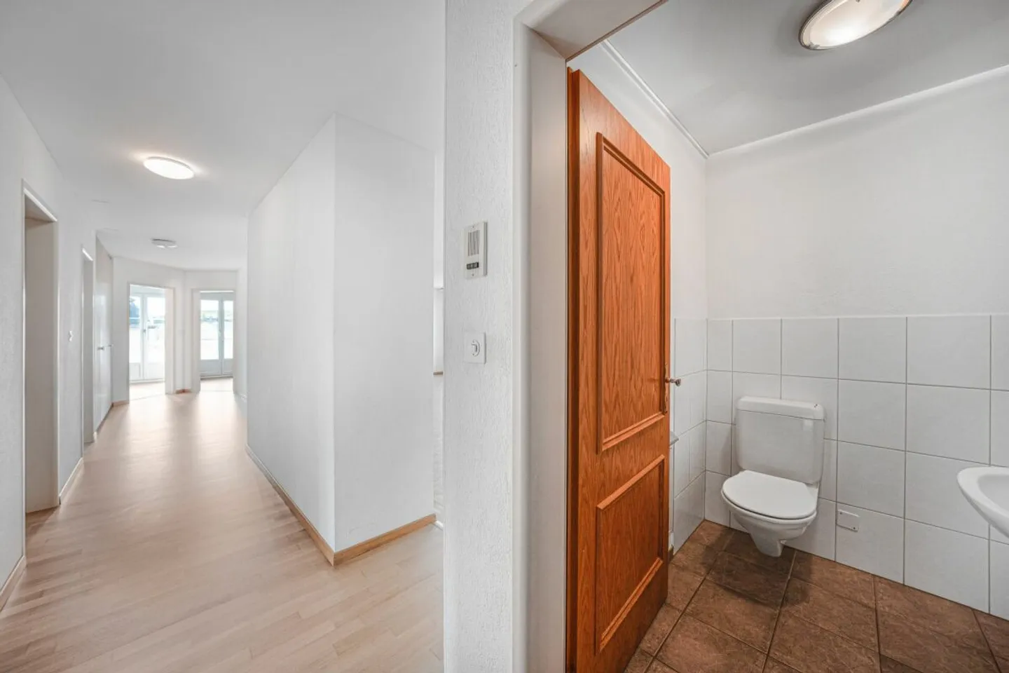 Appartement attrayant de 5,5 pièces, situé au centre - Photo 12 sur 12