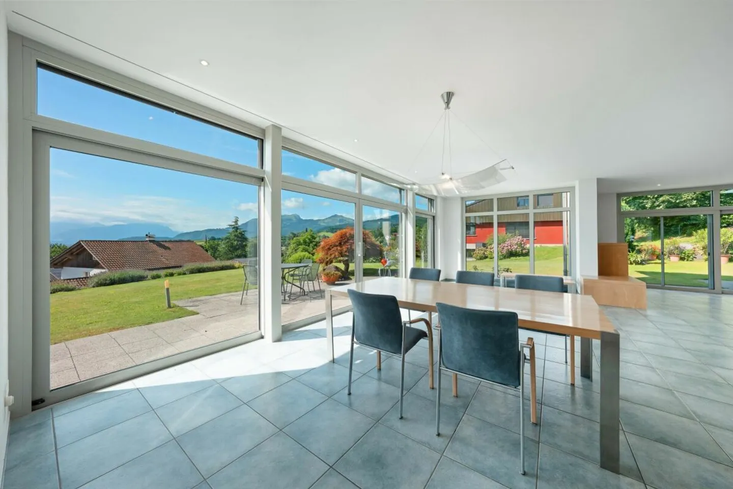 Detached House - Photo 4 of 13