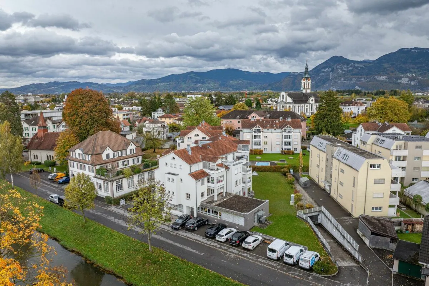 Office, training, and/or practice rooms - Photo 1 of 7