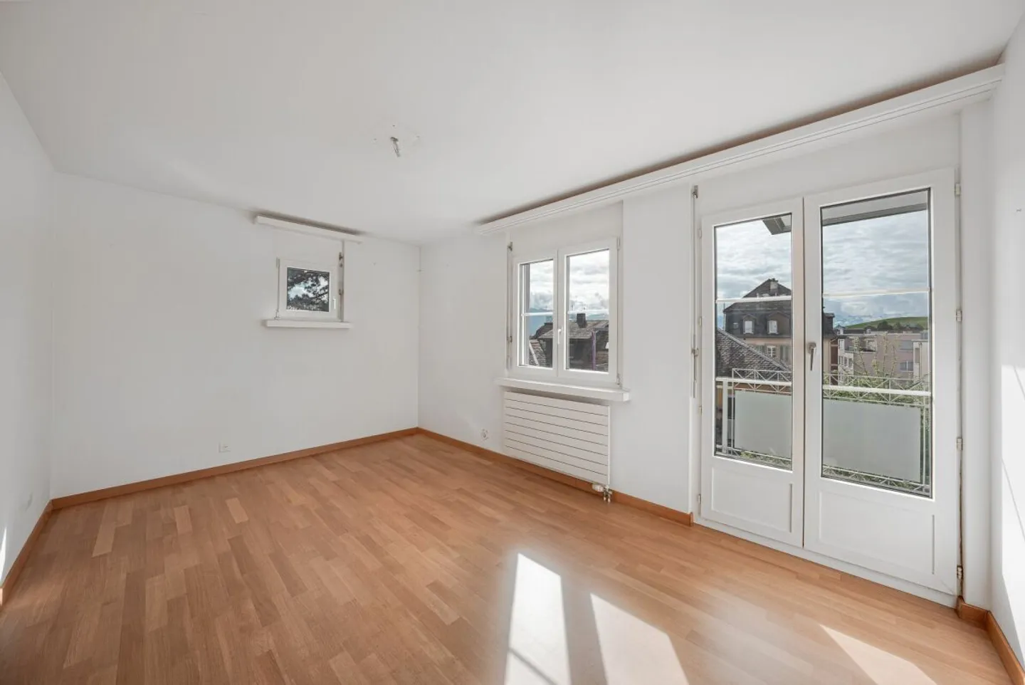 Appartement attrayant de 5,5 pièces, situé au centre - Photo 9 sur 12