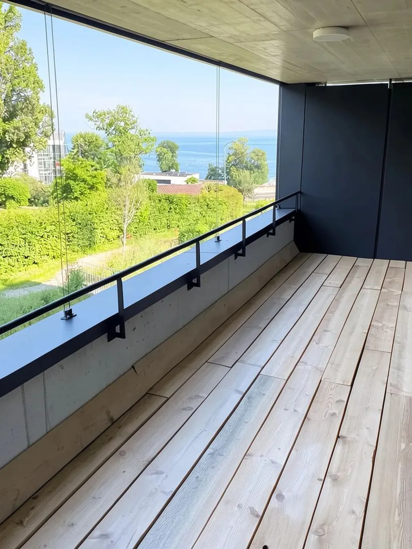 Charmante Wohnung mit Seeblick - Foto 6 von 7