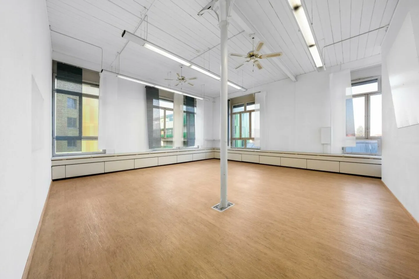 Locaux de bureau - Photo 4 sur 5
