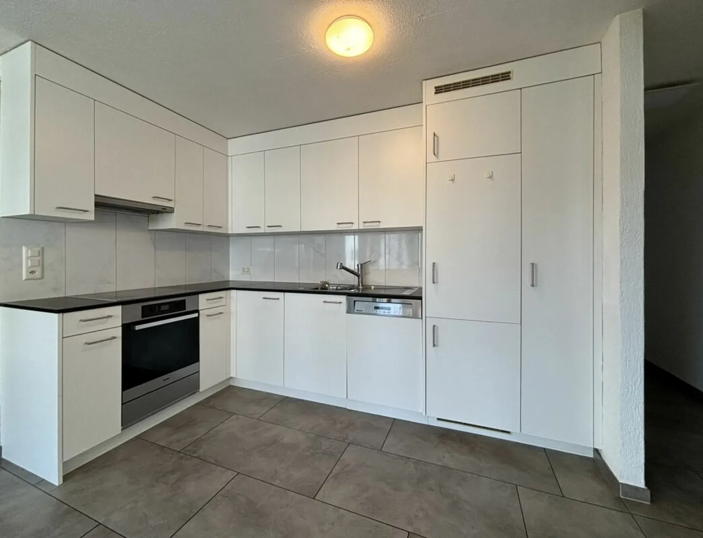 3.5-Zimmer-Wohnung - Foto 2 von 9