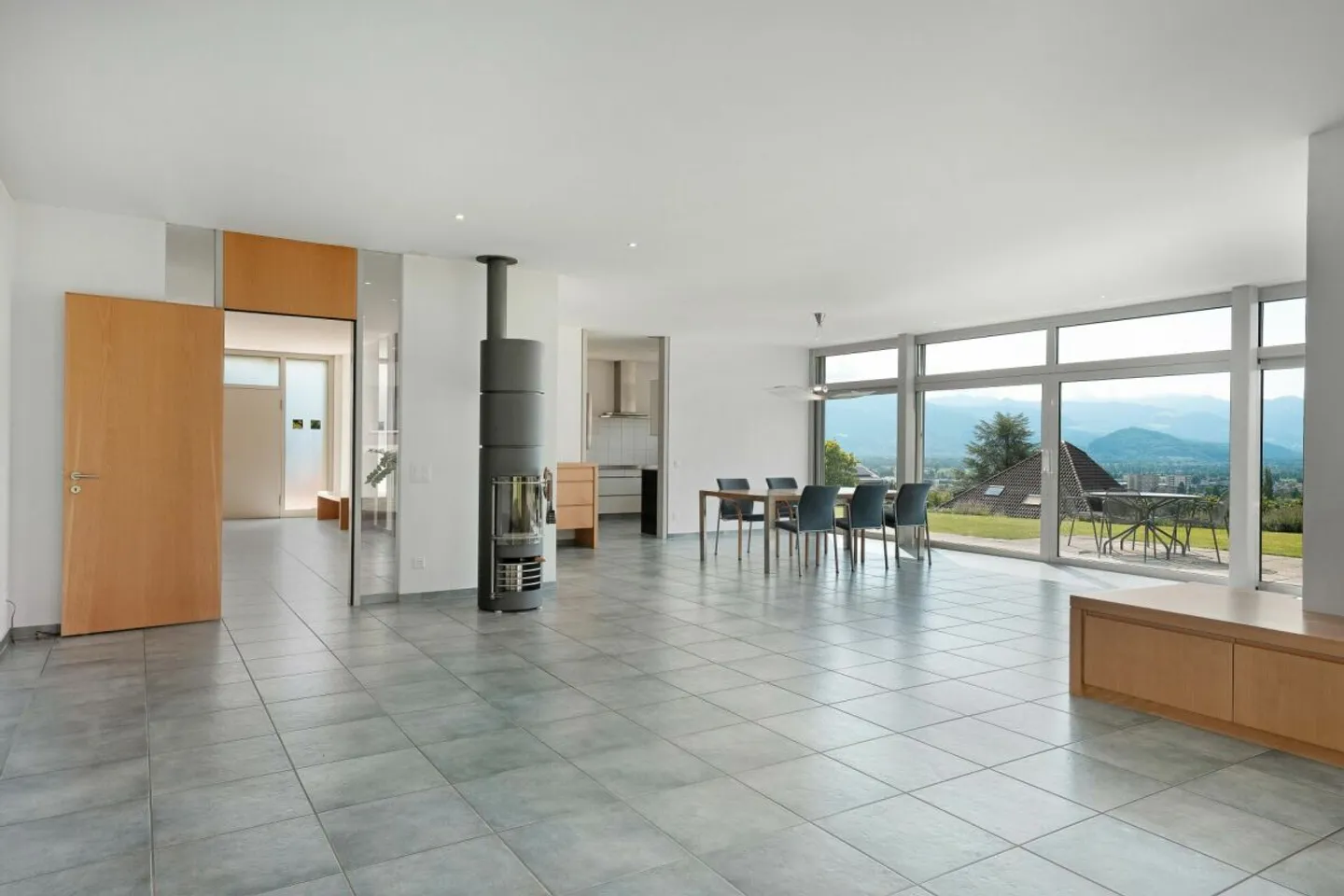 Detached House - Photo 5 of 13