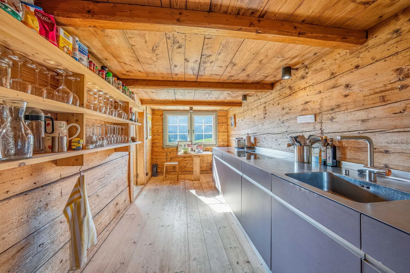 Casa residenziale storica con fienile e foresta - Foto 4 di 13