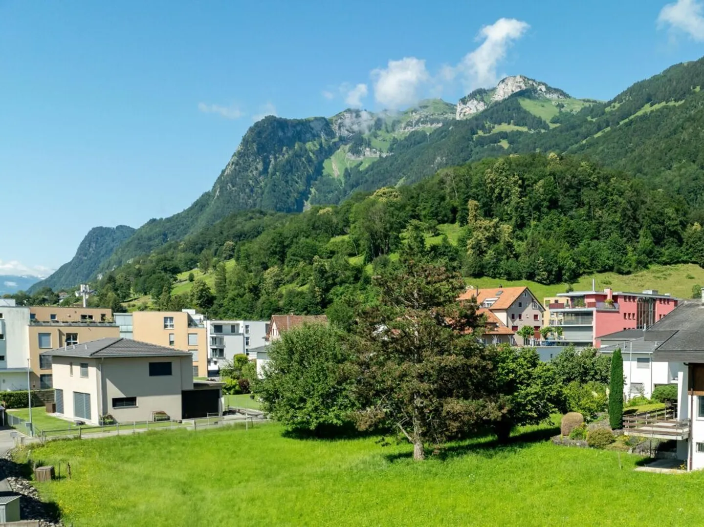 Baulandgrundstück - Foto 3 von 3