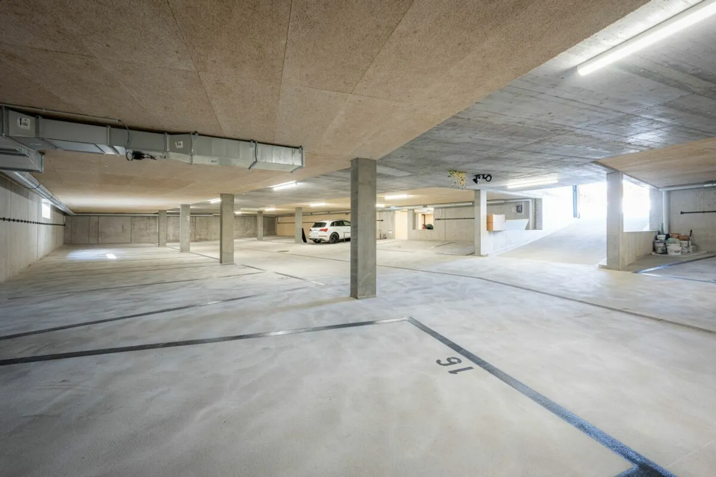 Posto auto in garage sotterranea in affitto - Foto 3 di 3