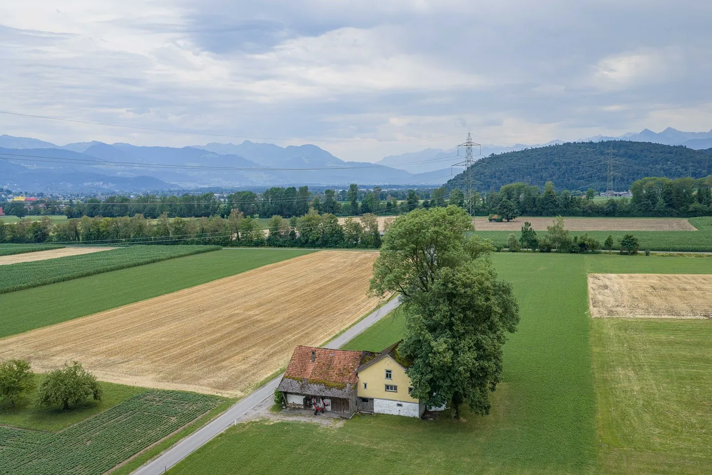 Charmantes Einfamilienhaus mit Scheune - Foto 4 von 13